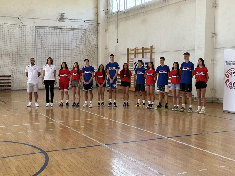 Dvorovi domaćini mladim talentima: Počeo košarkaški kamp za djecu iz cijele Srpske