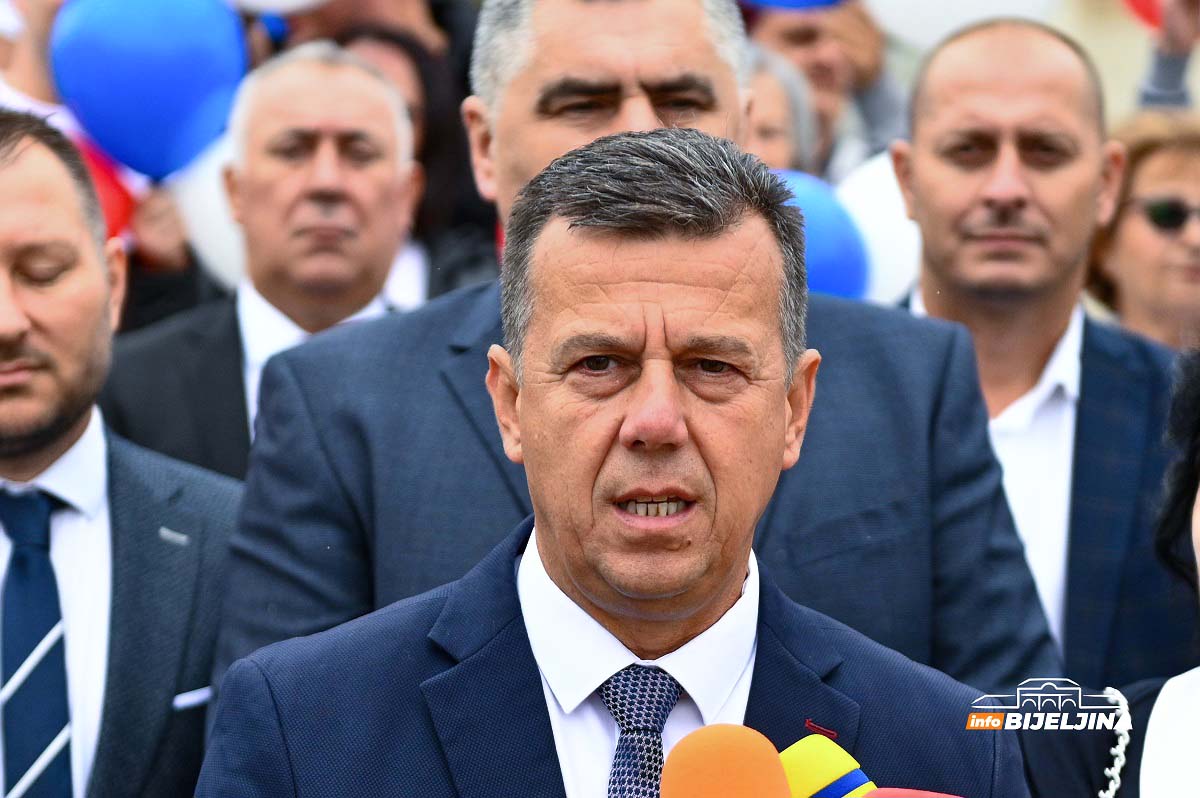 Dakić: Hitan apel i poziv građanima da sačuvaju imovinu u FBiH