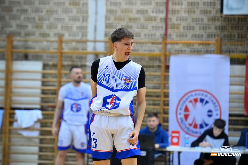 Sjajna utakmica u Bijeljini: Radnik izjednačio protiv Drine (FOTO)