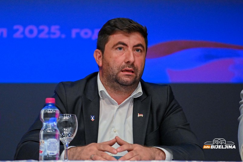 Ljubiša Petrović poručio Miloradu Dodiku: Spavaj mirno, opet si nas namagarčio 