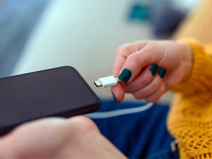 Da li punjač za laptop može uništiti vaš telefon?