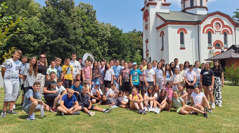 Djeca sa Kosmeta posjetila manastir u Dragaljevcu i 
