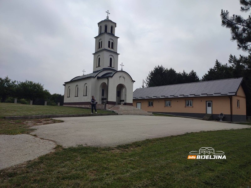 InfoBijeljina u selima u koja se mnogi vraćaju i grade: “Ne treba mi pasoš, para se ovdje može zaraditi” (FOTO)