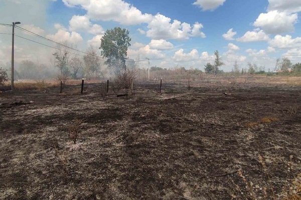 Bijeljina: Požar u Eko kampu u Amajlijama (FOTO)