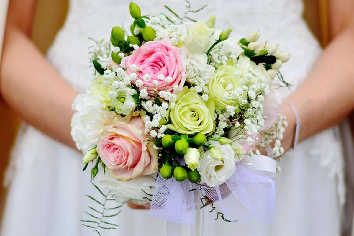 Influenserka se za 40. rođendan udala za samu sebe i potrošila 35.000 evra