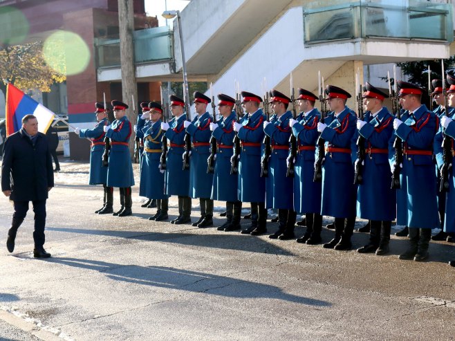 Vulin i Dodik zajedno položili vijence pripadnicima MUP-a RS