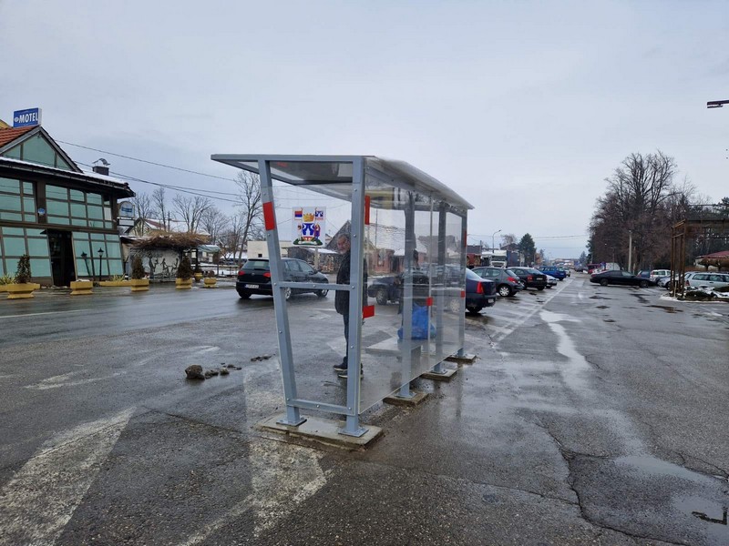 Info Bijeljina - Nova Autobuska Stajališta U Janji I Dvorovima (FOTO)