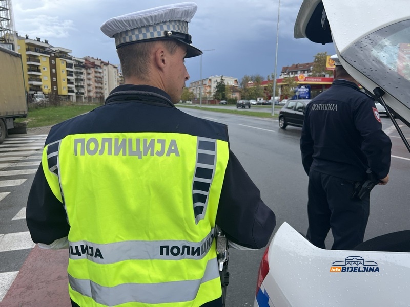 Banjalučaninu oduzet auto: Pijan preticao kolonu, za kazne duguje skoro 10.000 KM