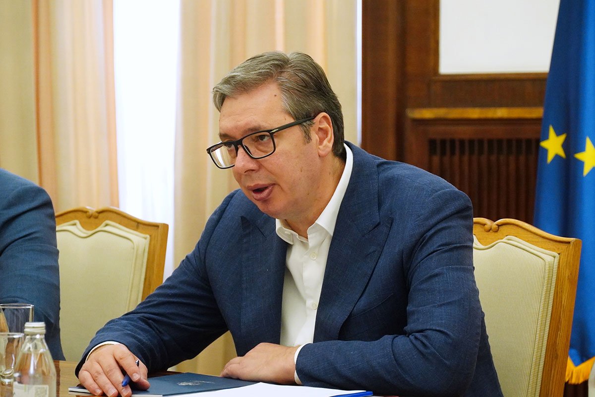 Vučić seli kancelariju u Podrinje: 