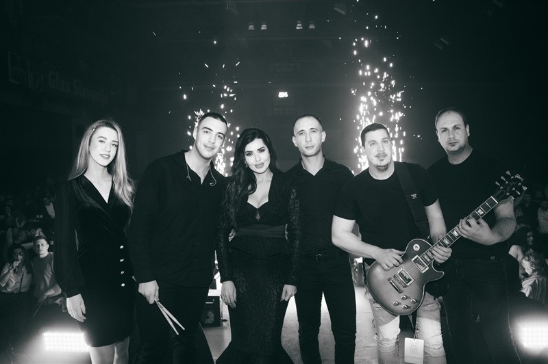 Bijeljinka Anđela Nenadović gradi muzičku karijeru: Od Tanje Savić sam mnogo naučila (FOTO)
