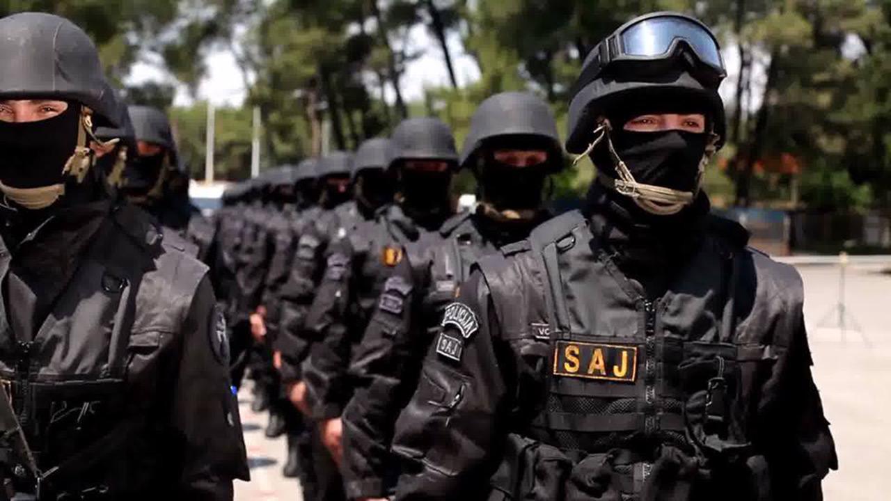 Policajac koji je bio na obuci SAJ-a se ranio dok je čistio oružje