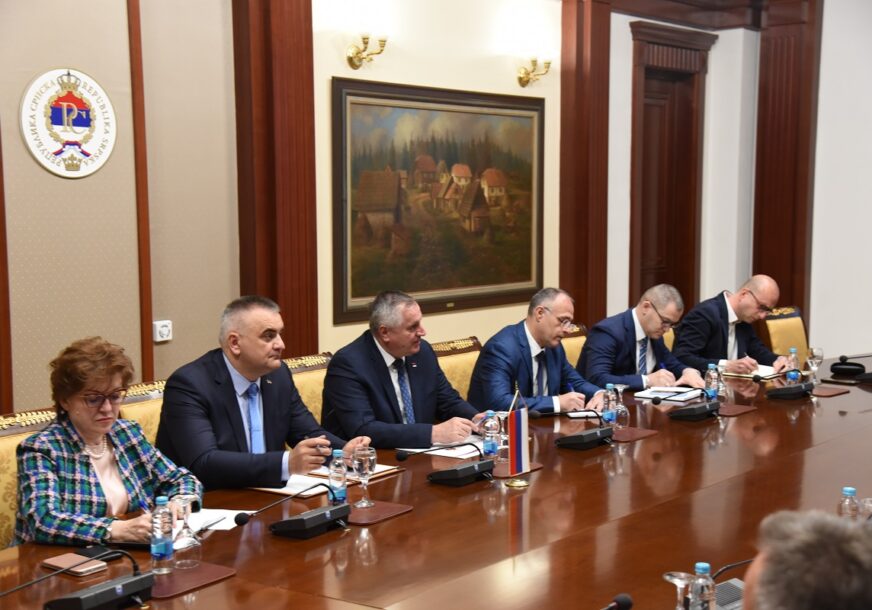 Minimalac 750 KM, ali bez dodataka za prevoz, topli obrok i staž: Poslodavci predložili da minimalna plata bude manja od sadašnje