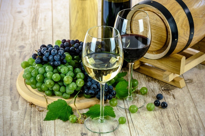 Košarac: Uskoro zakon o vinima koji će omogućiti veći izvoz