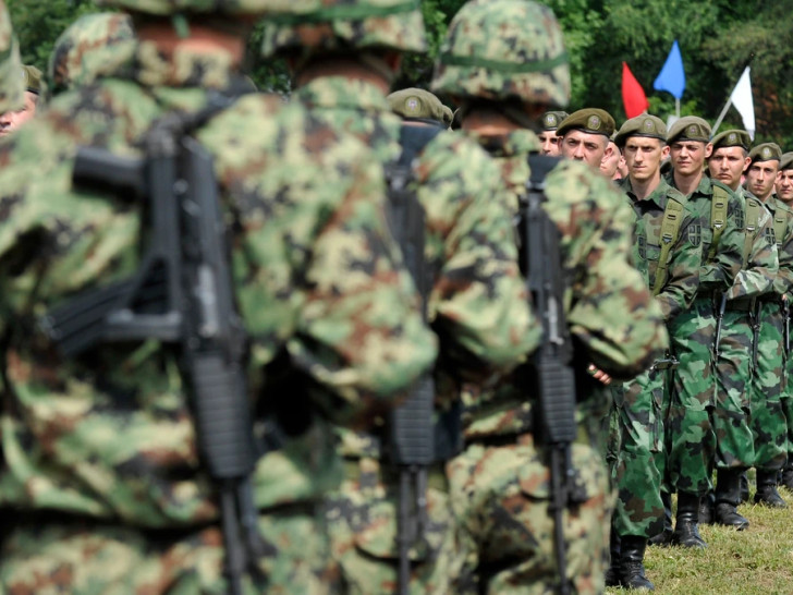 Vojska Srbije sprema promjene: Evo koliko bi trajao vojni rok za mladiće i djevojke