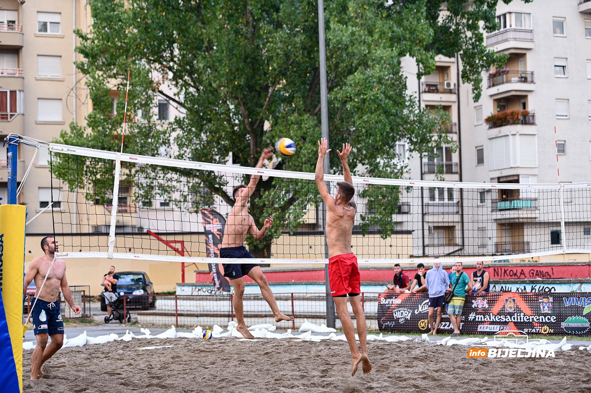 Večeras u Bijeljini finale odbojke na pijesku (FOTO)