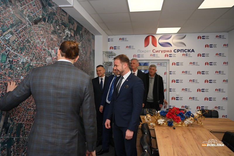 U Bijeljini otvorene prostorije Pokreta Sigurna Srpska, Stanivuković poručio: “Važno je da je narod s nama” (FOTO)