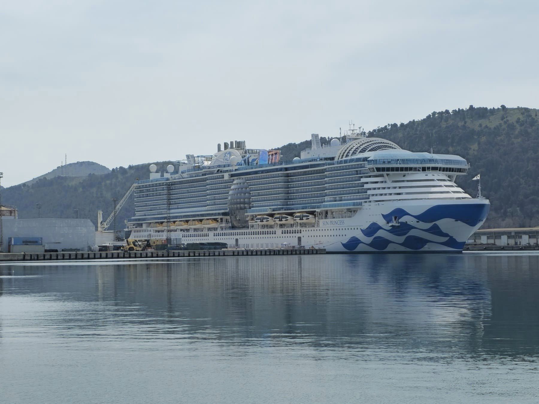 U Bar uplovio kruzer sa više od 4.000 putnika