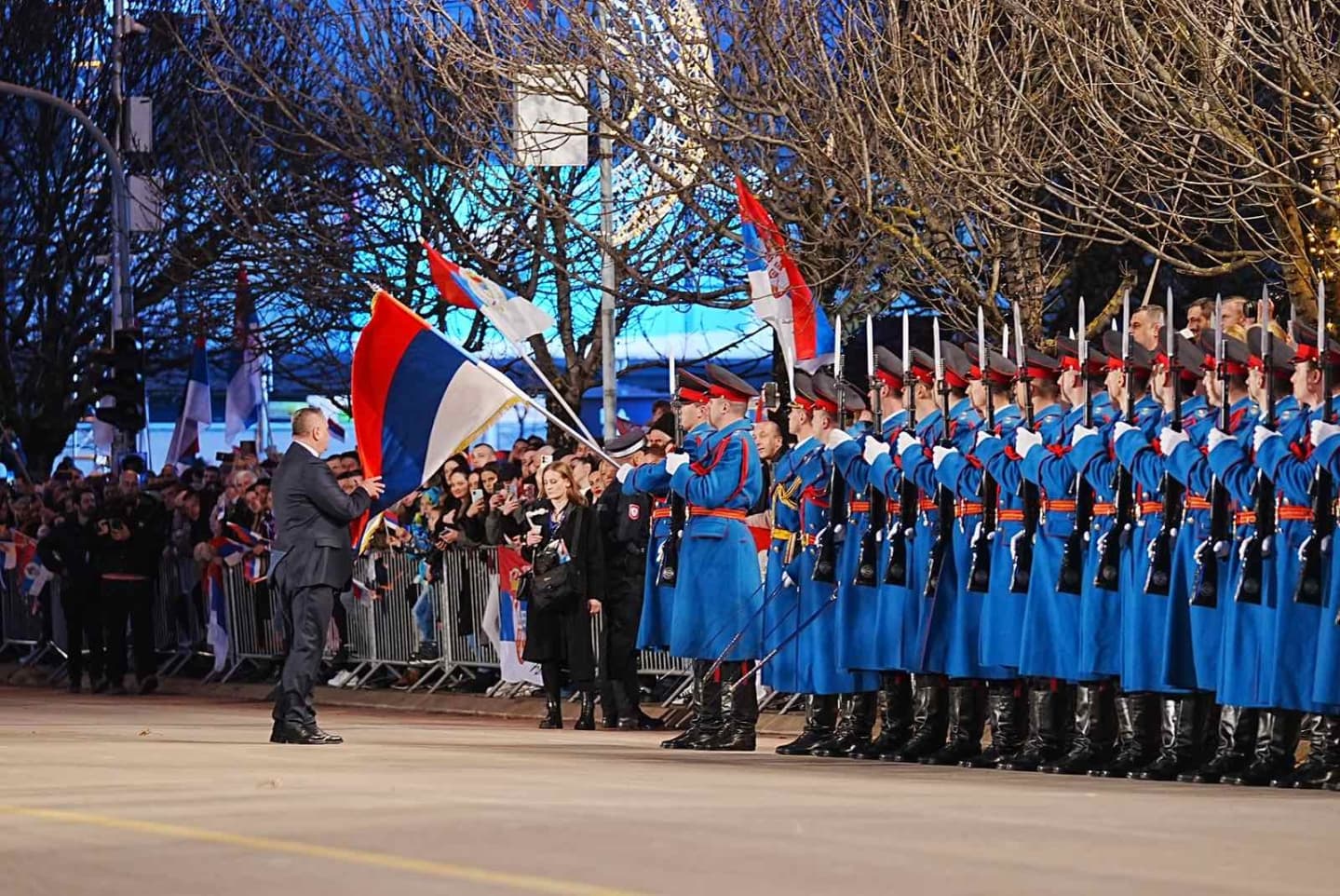 Počeo svečani defile u Banjaluci povodom Dana Republike 