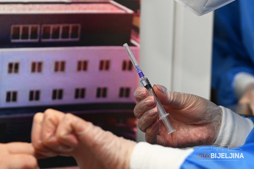 U Srbiji od iduće sedmice moguća vakcinacija i u tržnim centrima