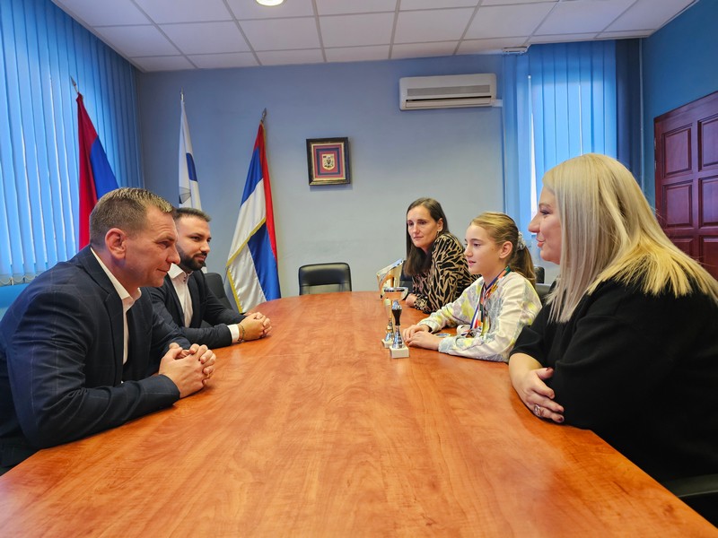 Gajić: Podrška najboljim sportistima i talentima (FOTO)