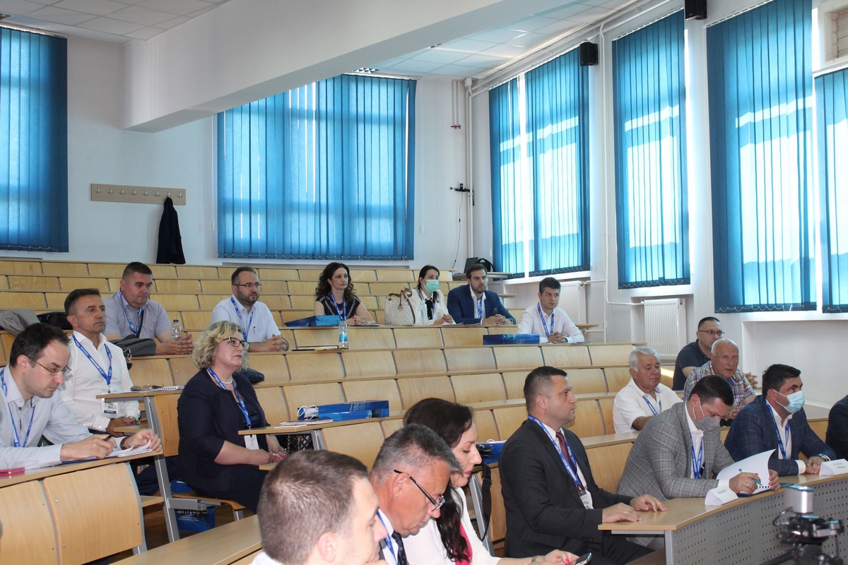 Bijeljina: Održan naučni skup „Ekonbiz 2021“ (FOTO)