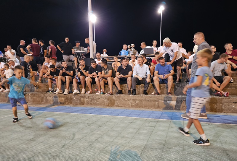 Završno veče futsal turnira u Ugljeviku: FUDBAL I TOMBOLA ZA PUBLIKU