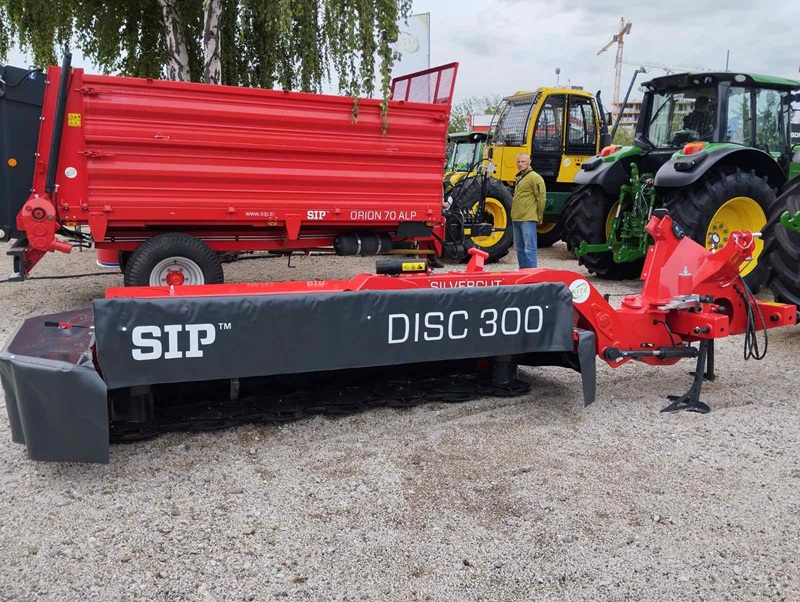 Posjetite Sajam u Bijeljini: Stižu najnoviji modeli traktora John Deere, iskoristite sajamske akcije 