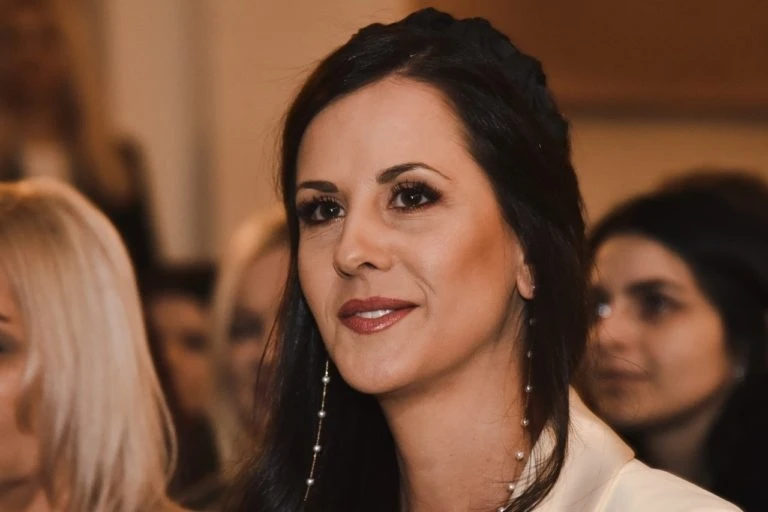 Povelja Loznice za Tamaru Vučić - čedo ponos zavičaja
