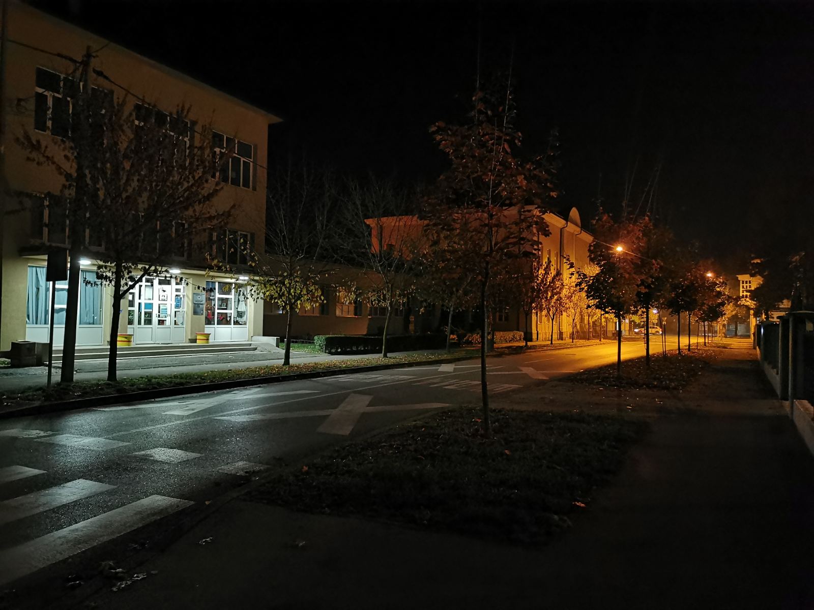 Bijeljina: Brojne gradske ULICE U MRAKU, građani ogorčeni (FOTO)