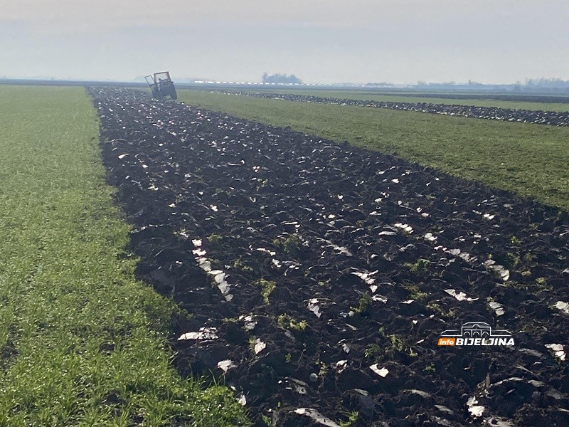 Semberci pripremaju zemljište za proljeće: Koje mjere donose bolji rast i razvoj biljaka?