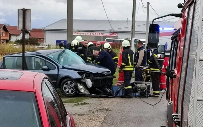 Teška saobraćajka na putu Bijeljina - Velika Obarska