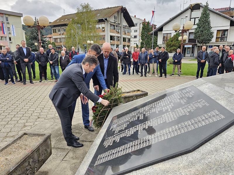 Boračka organizacija Ugljevika proslavila krsnu slavu Mitrovdan: Sjećanje na poginule borce