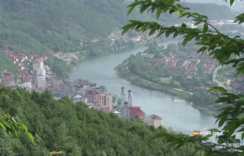 Zvornik sve popularnija turistička destinacija, u planu jedinstvena vožnja jezerom: Šta je turistima najzanimljivije? (FOTO)