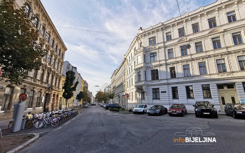 Vozaču iz BiH zaplijenjen automobil u Austriji