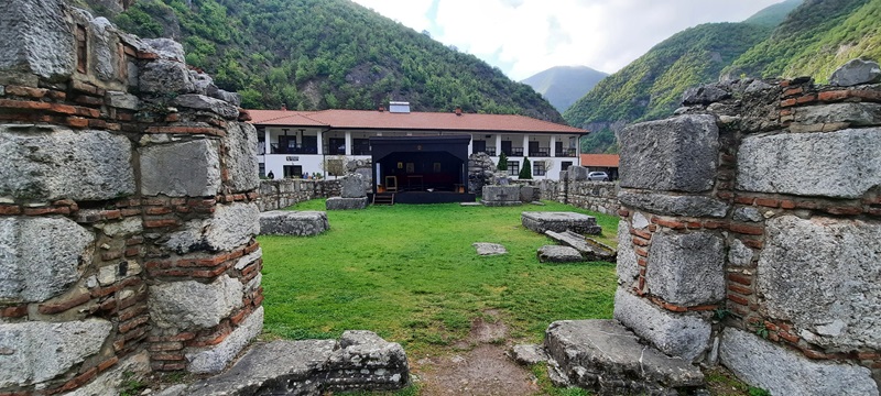Srpske svetinje na Kosovu i Metohiji: Oaze duhovnosti, identiteta i otpora /FOTO/