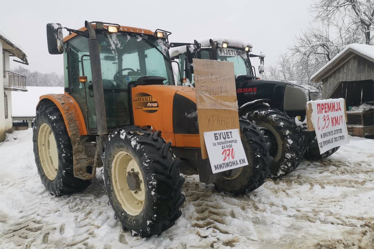 Mljekari idu u protest, ali bez traktora: Okupljanje u blizini zgrade Vlade