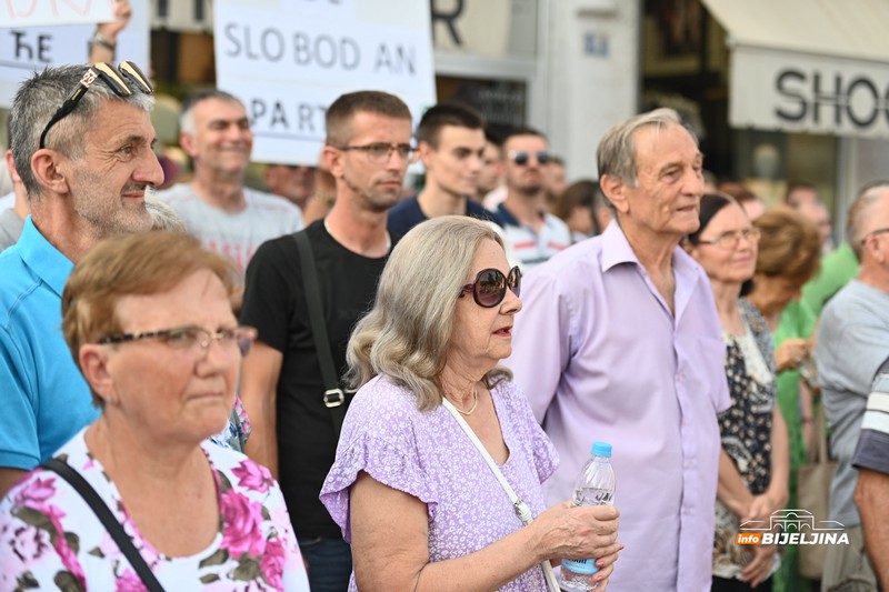 Petrović: Tijelima ćemo spriječiti dovoz otpada iz Brčkog (FOTO)