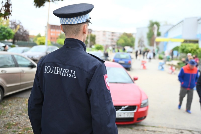 Bijeljina: Policajci se pobrinuli da izbori protiču bez incidenata (FOTO)