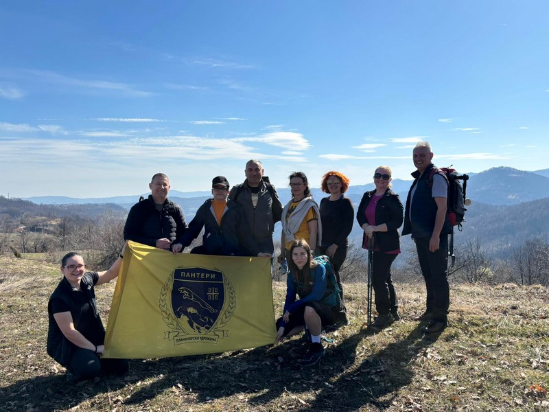 Planinarsko udruženje “Panteri” doniralo hranu za evropskog jelena na Majevici (FOTO)