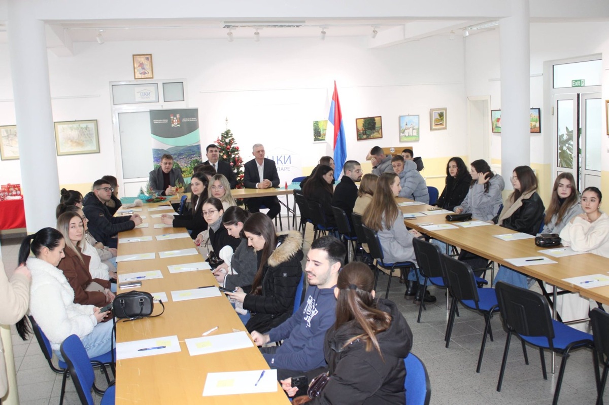 Lopare: Potpisani ugovori o stipendiranju studenata