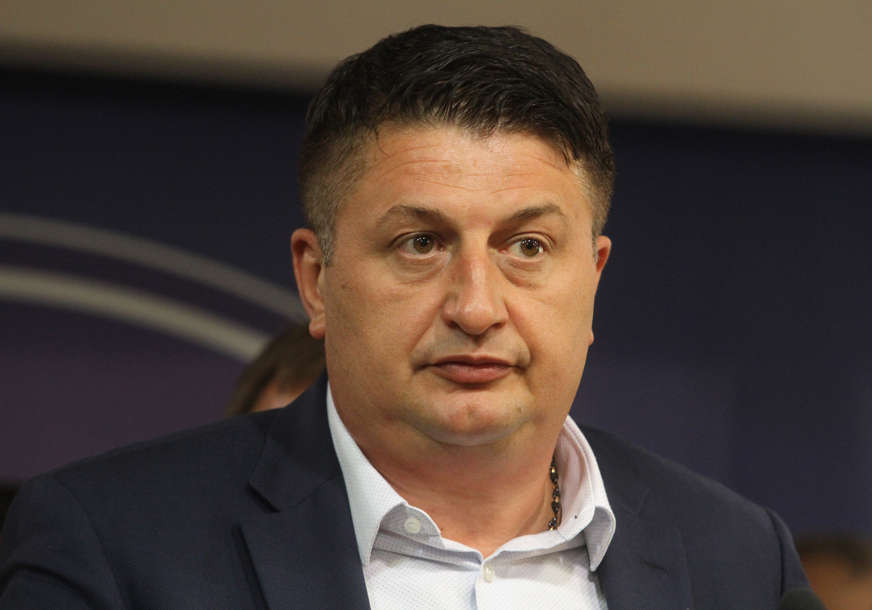 Radović upozorava da je dug Srpske dostigao rekordnih 6,4 milijardi maraka