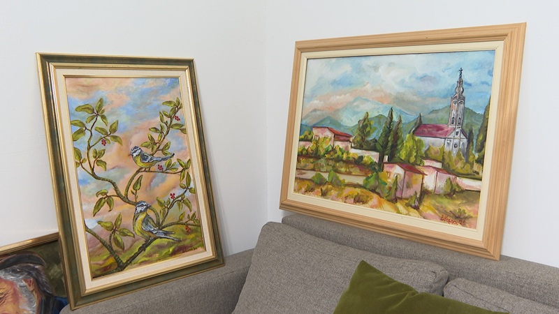 Magistrica ekonomije iz Bijeljine uživa u slikarstvu: Atelje je njeno mjesto za odmor, planira da naslika Tajnu večeru