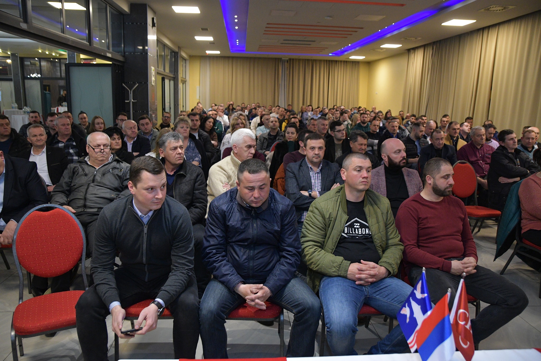 Bijeljina: Održan sastanak Gradskog odbora SNSD sa predsjednicima mjesnih odbora (FOTO)