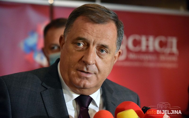 Dodik: Prisustvujem klasičnom rušenju Ustava i privatizaciji Predsjedništva