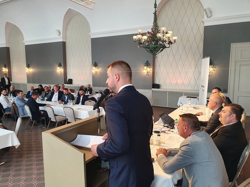 POSLOVNI SKUP U ŠVAJCARSKOJ: Opština Lopare primjer dobrog odnosa matice i dijaspore