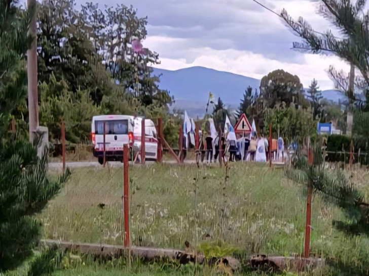 Nerad pravosuđa ohrabrio ekstremiste: Kolona sa ratnim zastavama Armije RBiH kroz srpska sela