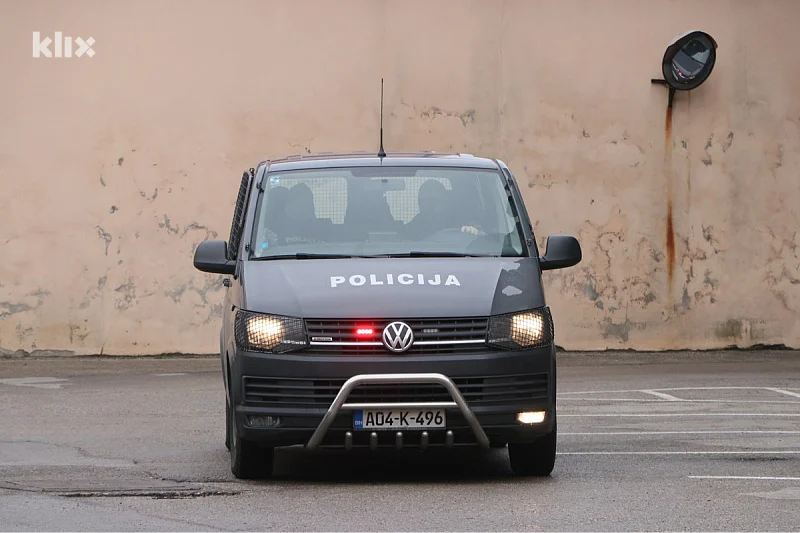 Policijska akcija u Sarajevu, pretresaju inspekciju i tri fakulteta
