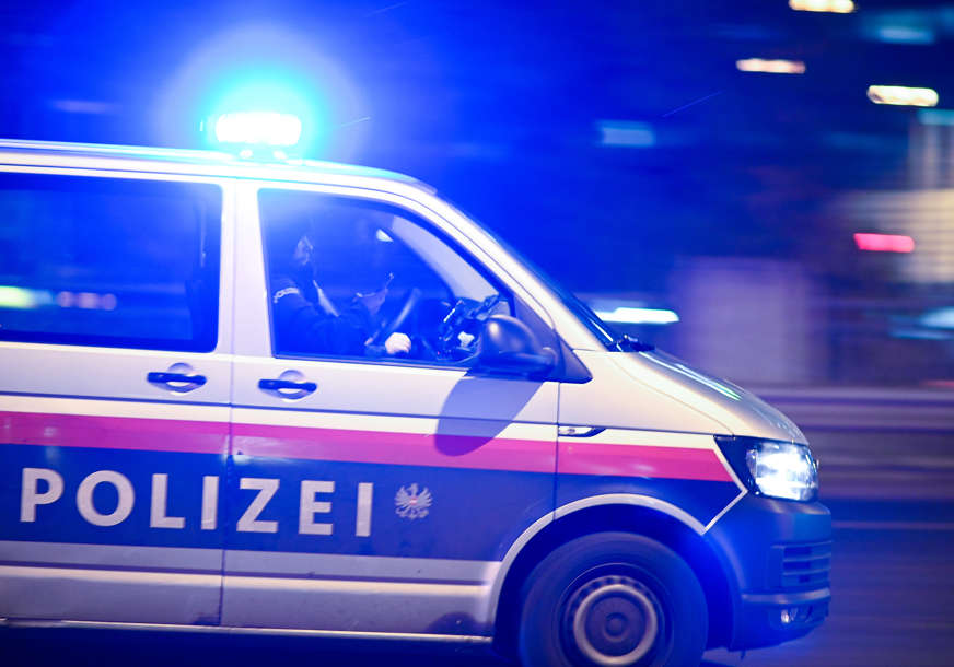 Detalji horora u Austriji: Državljanku BiH bivši muž izbo šrafcigerom i ostavio u šumi, policija još traga za ubicom