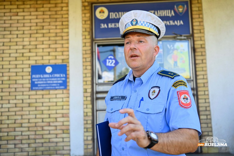 Iz bijeljinske policije detaljno objasnili: Ko smije voziti električne trotinete i koja su pravila (FOTO)