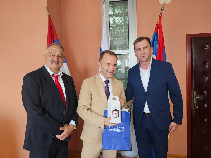 Božićni intervju načelnika Ugljevika: Godina poštenog rada, brige za ljude i temelja za sigurniju budućnost